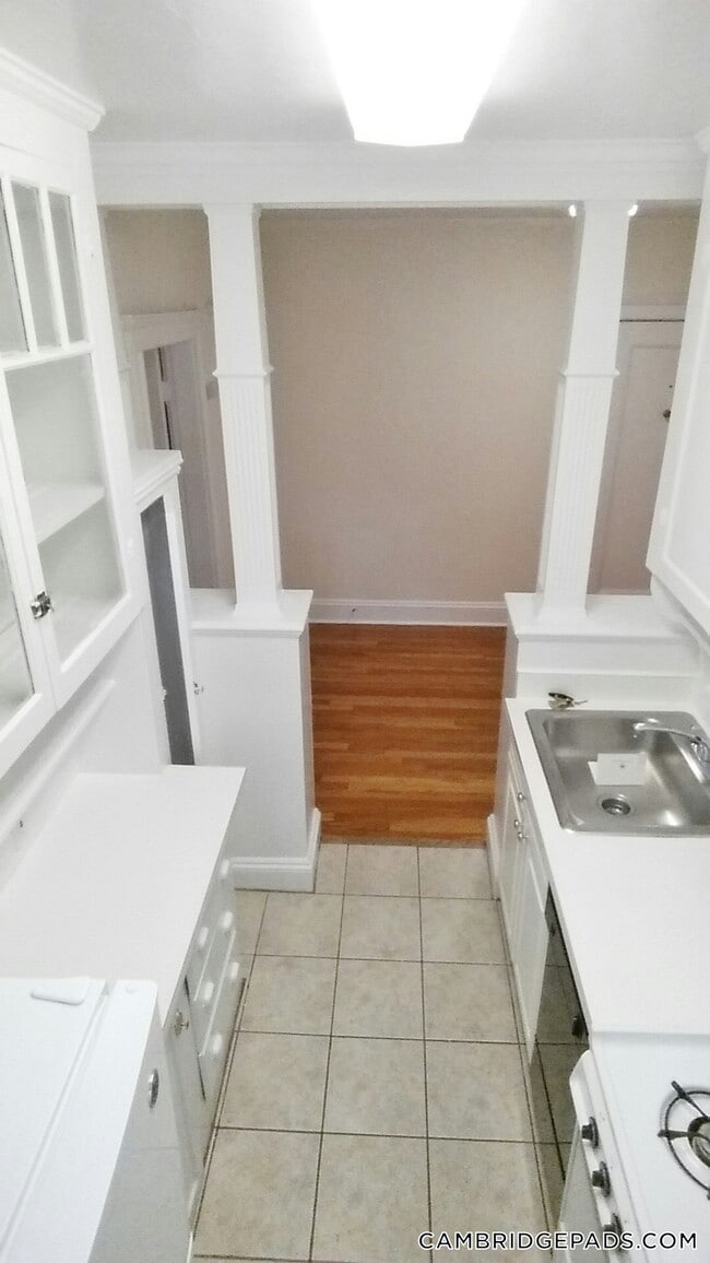 Building Photo - 19 Wendell St