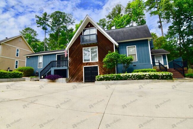 Foto del edificio - 1025 Brookwood Dr