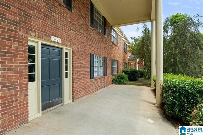 Foto del edificio - 3425 Sandner Ct
