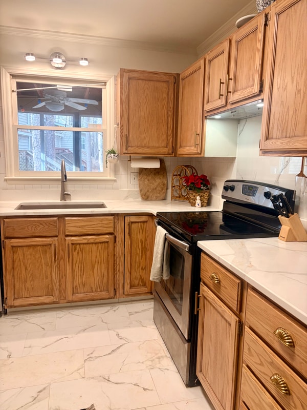 Foto del edificio - 300 NC-54