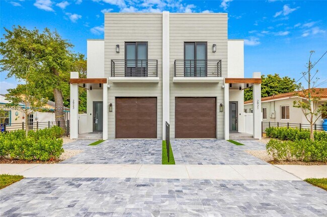 Foto del edificio - 2921 SW 26th St