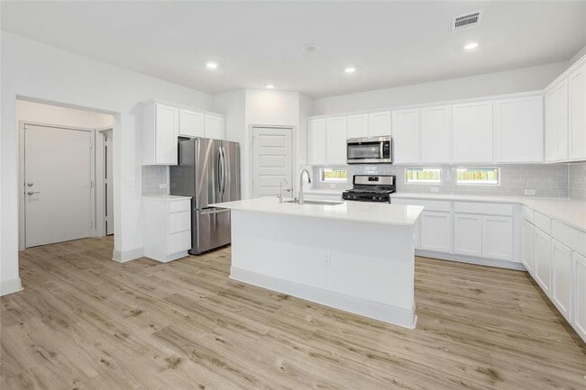 Building Photo - 16808 Ponte Cv