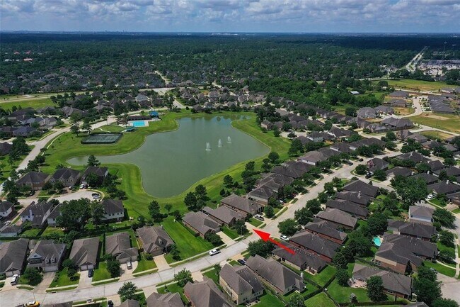 Foto del edificio - 13503 Barons Lake Ln