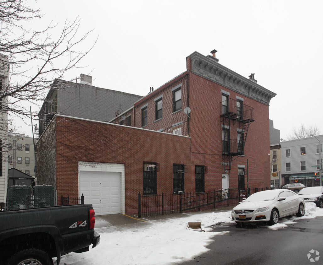 Foto del edificio - 179 Franklin St