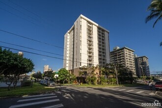 Building Photo - 2714 Kahoaloha Ln