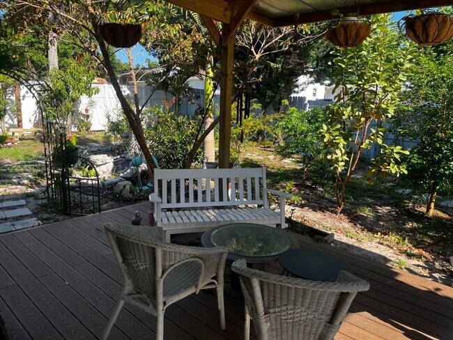 Foto del edificio - 310 15th Ave SW