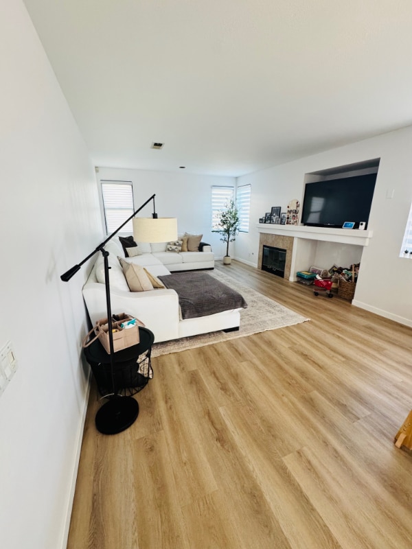 Building Photo - 922 Camino Del Sol