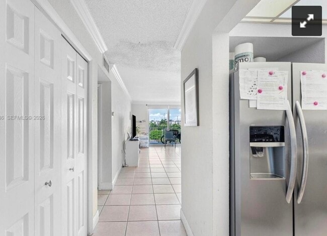 Building Photo - 6950 Miami Gardens Dr