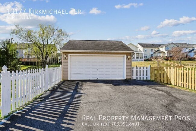 Foto del edificio - 13177 Kirkmichael Terrace