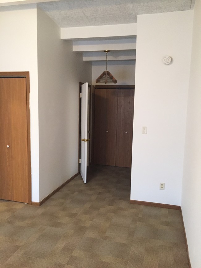 Interior Photo - Fifth Street Apartments