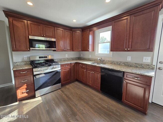 Foto del edificio - 6 Trumen Pl