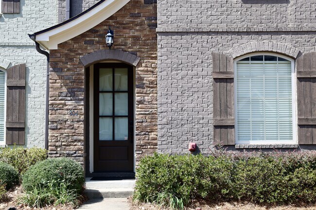 Foto del edificio - 2495 Old Taylor Rd