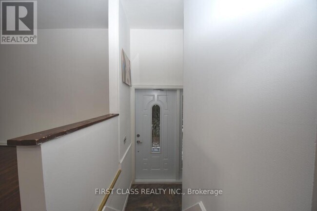 Building Photo - 87 Vauxhall Dr