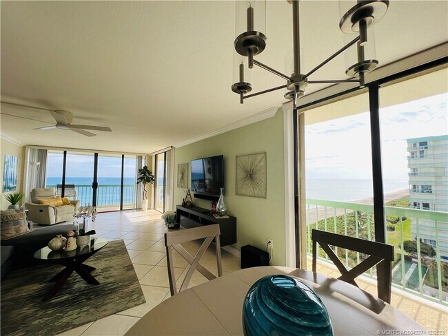 Foto del edificio - 9900 S Ocean Dr