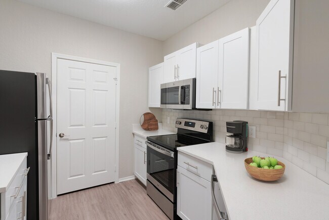 Building Photo - Verandahs of Brighton Bay