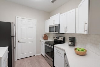 Building Photo - Verandahs of Brighton Bay