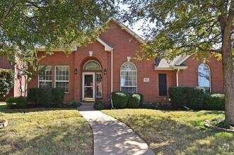 Building Photo - 8416 Firewheel Ln