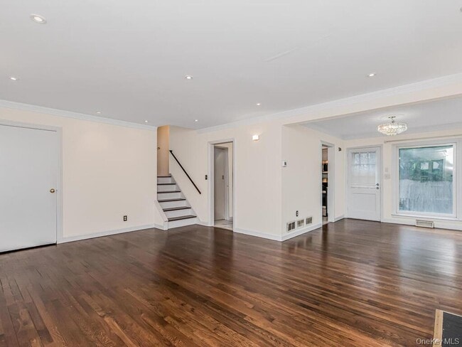 Building Photo - 42 Tower Hill Dr