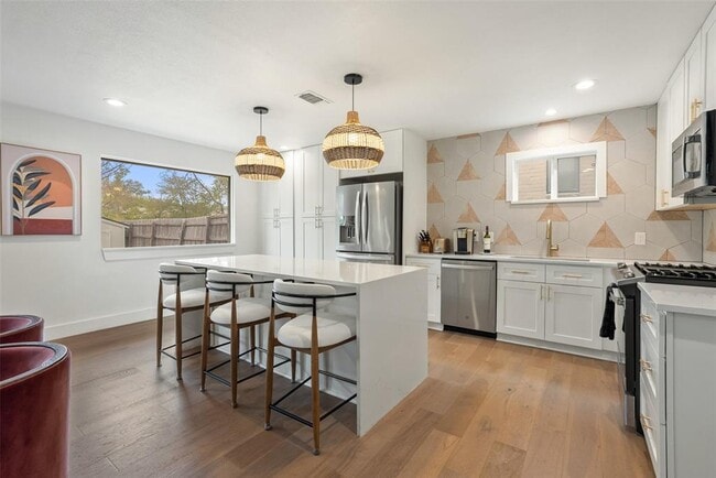 Building Photo - 3808 Leafield Dr