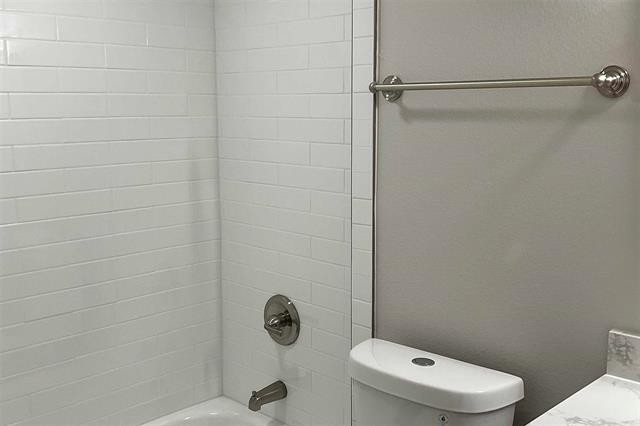 Foto del edificio - 6011 Interstate Hwy