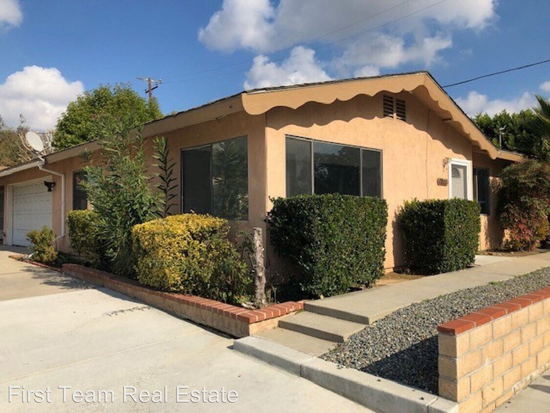 Foto principal - 17111 Bastanchury Rd