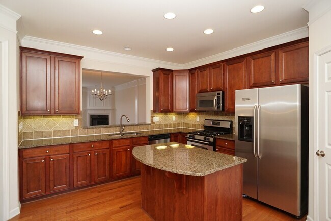Building Photo - Wonderful 3 Bed  3.5 Bath Townhome in Vini...