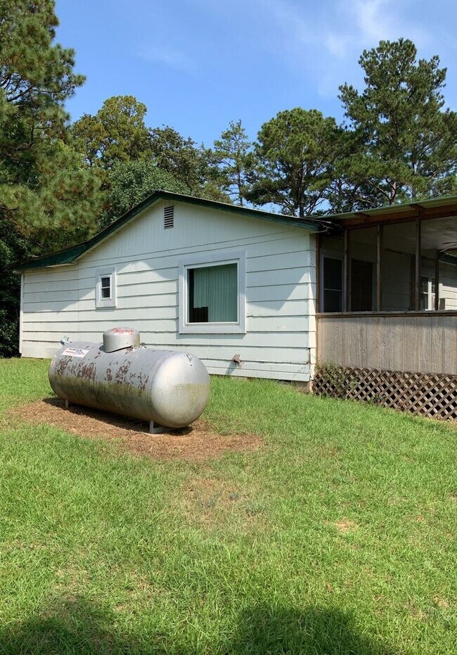 Building Photo - 4675 Ridge Rd. - Greenville