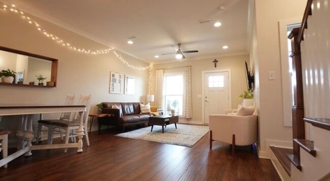 Building Photo - 973 Ashland Place Dr