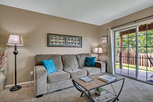 Building Photo - 40 Scenic Ct