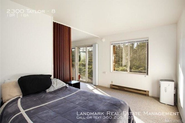 Foto del edificio - 2300 Taylor Ave