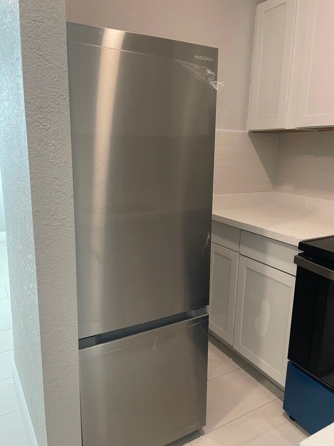 Photo - 7948 Embassy Blvd Apartment