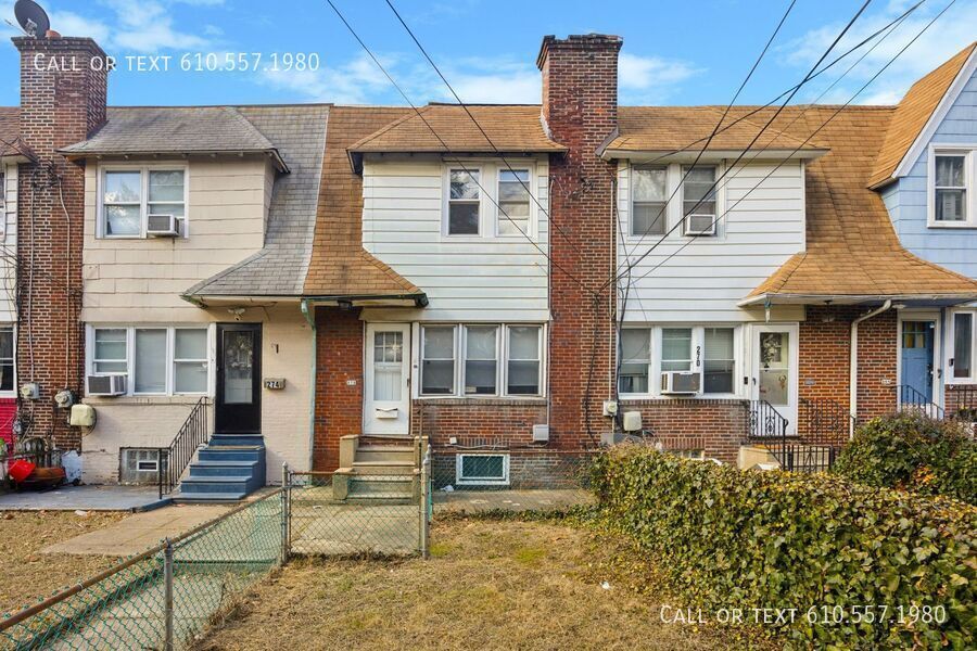 Primary Photo - Charming 3-Bedroom Home for Rent – Upper D...