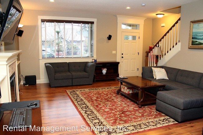 Foto del edificio - 4 br, 2.5 bath House - 10338 SE Yukon St