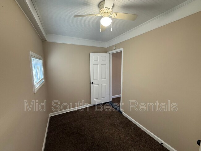 Building Photo - 3531 Farmville Rd