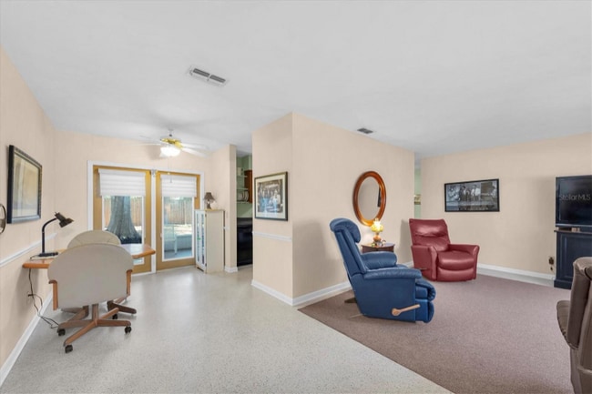 Foto del edificio - 1824 Chateau Dr W