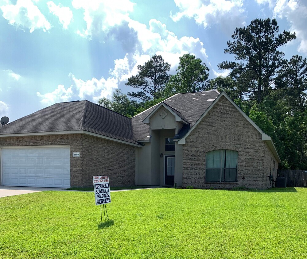 Primary Photo - 26177 Avoyelles Ave