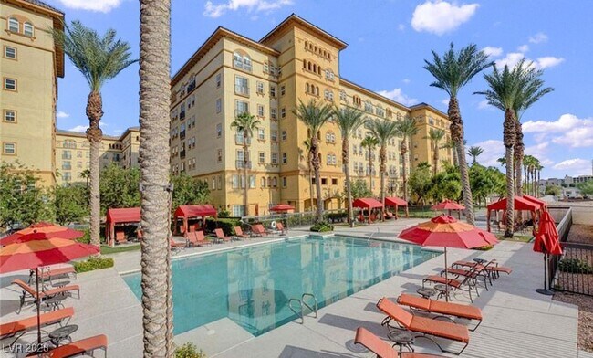 Foto del edificio - 2405 W Serene Ave