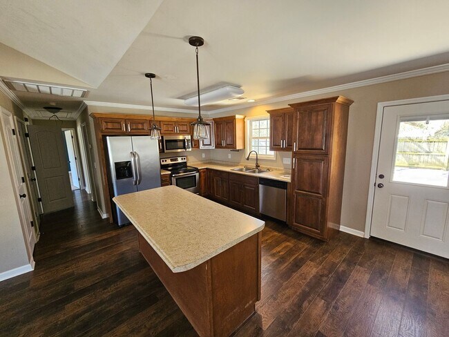 Foto del edificio - 3 Bedroom, 2 Bath home.