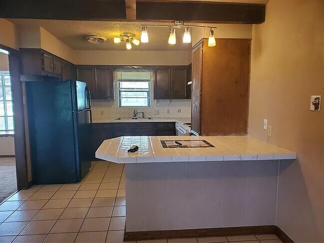 Foto del edificio - 935 Bacacita Farms Rd