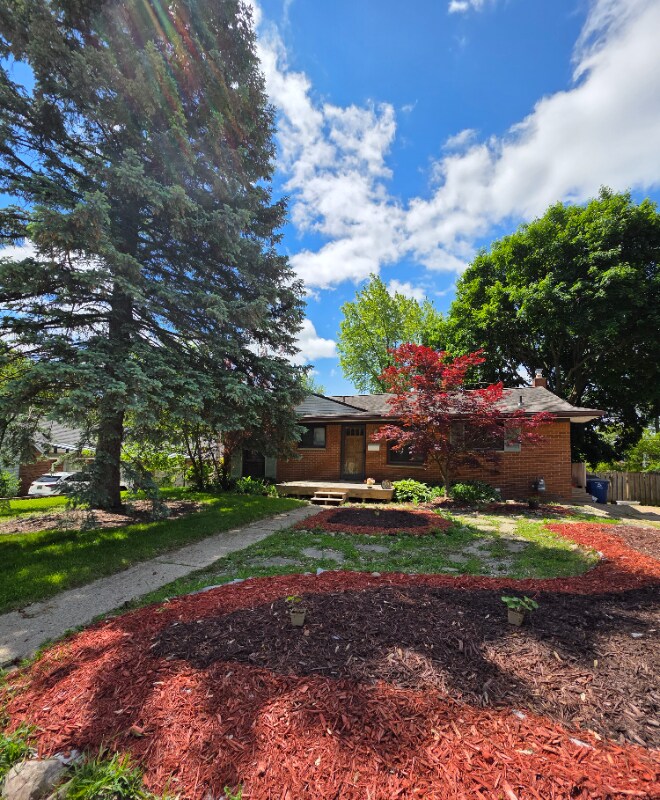 Foto principal - 1867 Miller Ave