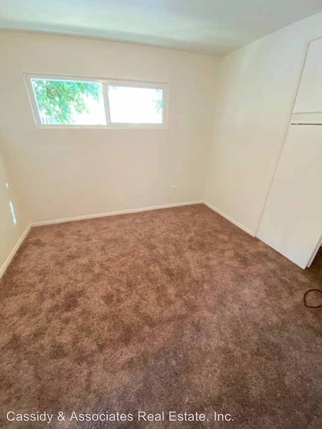 Building Photo - 2155 Balboa Ave