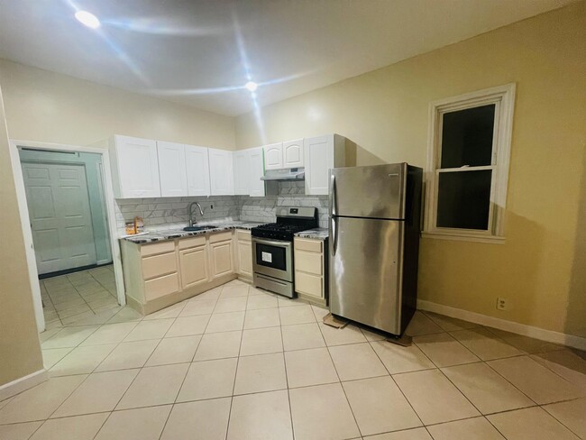 Foto del edificio - 1971 John F. Kennedy Blvd