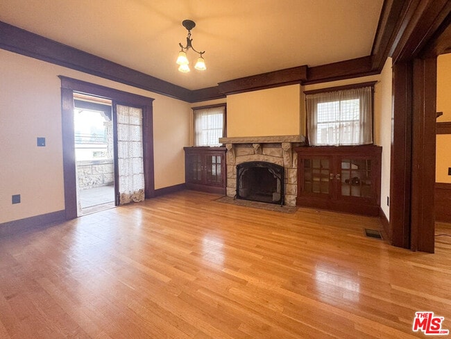 Foto del edificio - 1123 Marion Ave