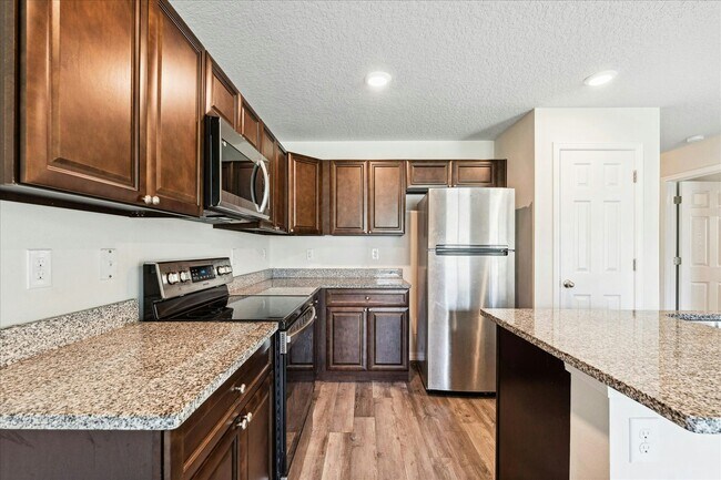 Building Photo - 29 Lloshire Path, Unit A