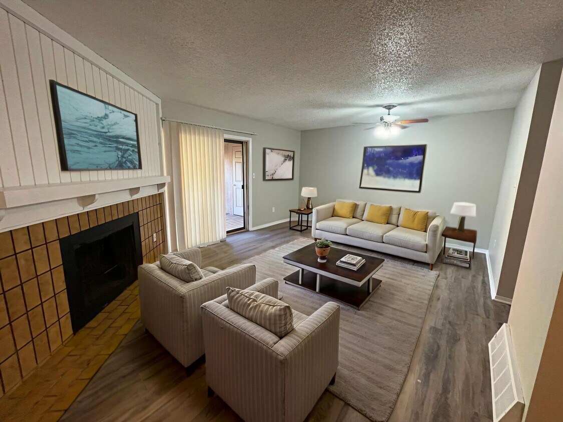 Foto principal - 1326 Holland Park Blvd