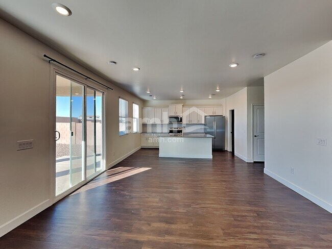 Foto del edificio - 7500 S Via Bombachas