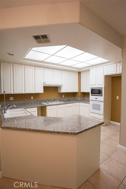 Foto del edificio - 4489 Spencer St