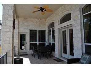 Building Photo - 1813 Val Verde Dr