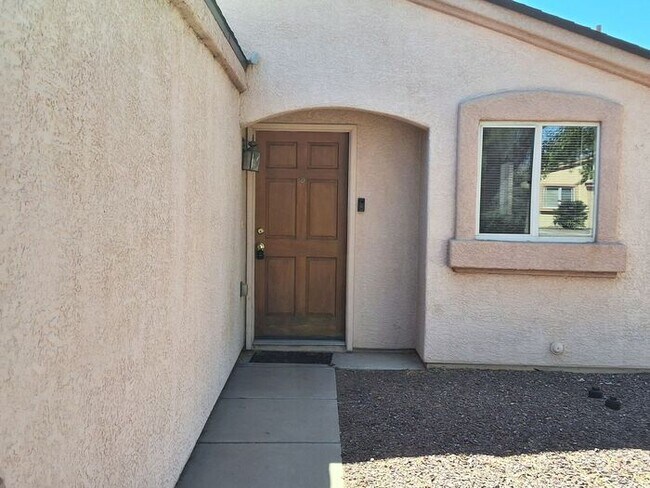 Building Photo - 7384 E Cross Ridge Pl