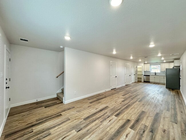 Building Photo - 1001 S 26th St